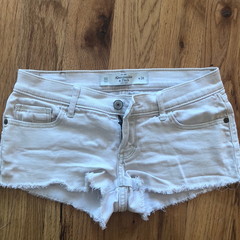 Abercrombie and Fitch Cutoffs